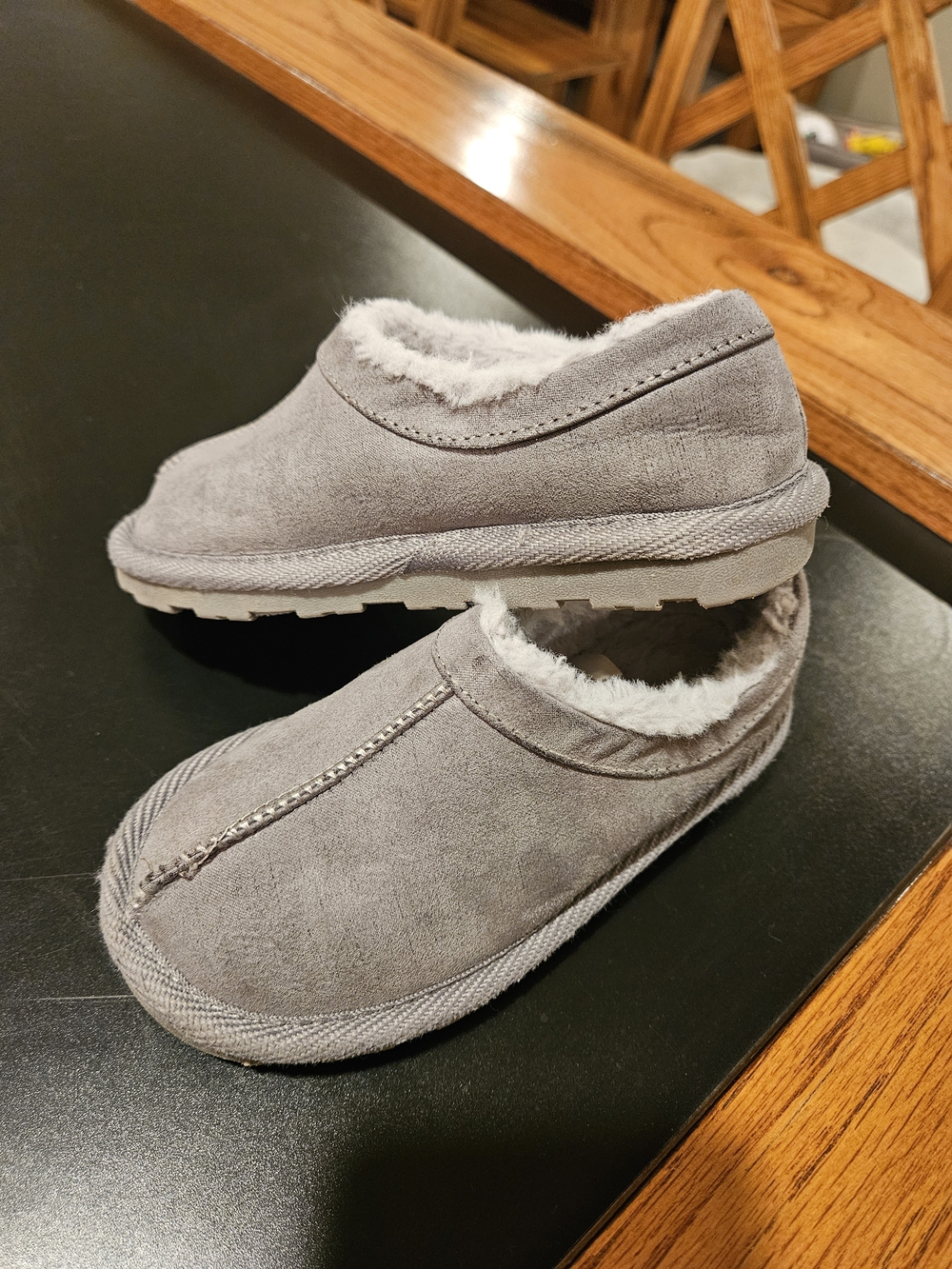 EUC Kids Plush-Lined Slip-On Clogs